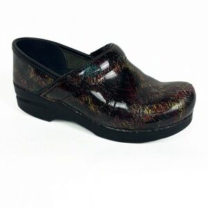 Dansko Genuine Leather Black Iridescent Abstract Platform Mule Slip On Clogs